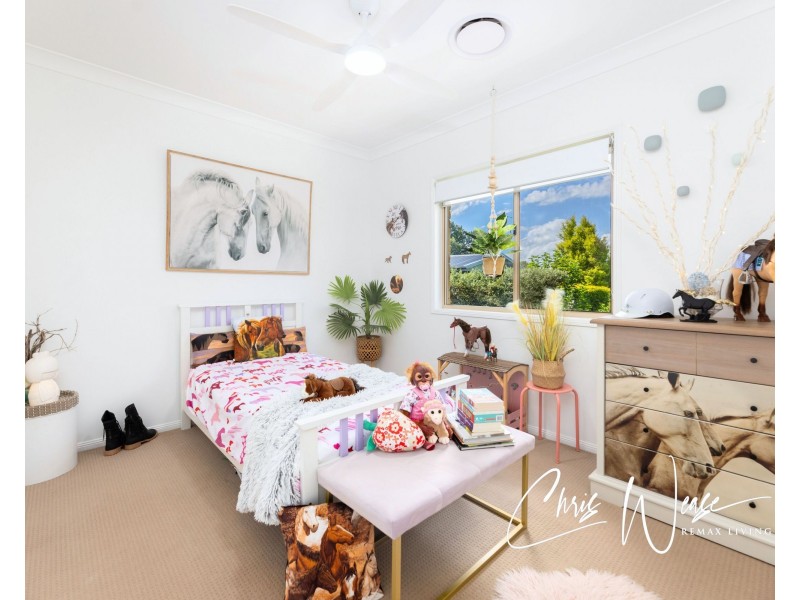 34 Hedley Drive, Woolmar QLD 4515