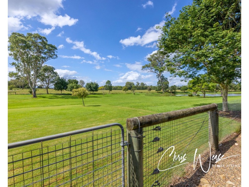 34 Hedley Drive, Woolmar QLD 4515