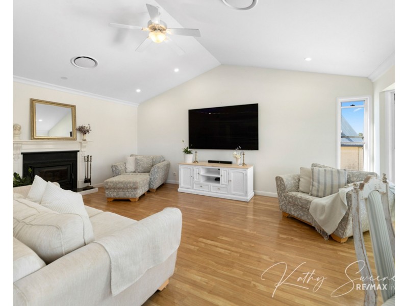 14 Horne Road, Mount Mee QLD 4521