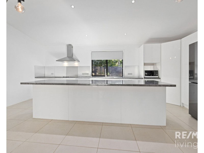 8 Sommerset Court, Narangba QLD 4504