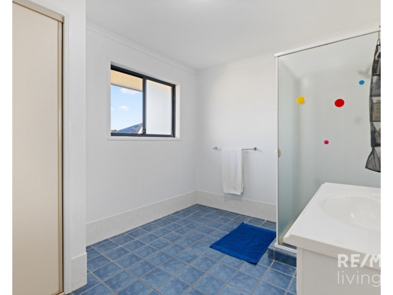 8 Sommerset Court, Narangba QLD 4504