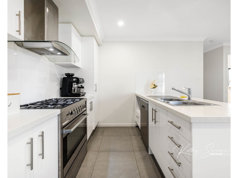 70 Ben Crescent, Caboolture South QLD 4510