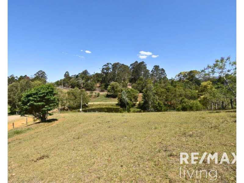 13 Highcrest Street, Ocean View QLD 4521