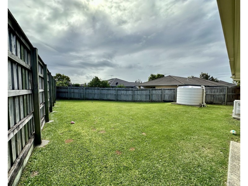 10 Mia Court, Morayfield QLD 4506