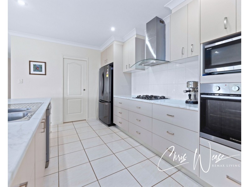 76 Montana Place, Woolmar QLD 4515