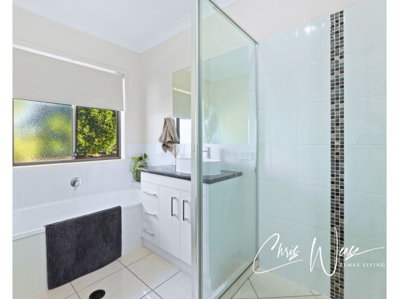 76 Montana Place, Woolmar QLD 4515