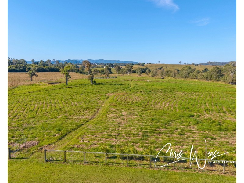 76 Montana Place, Woolmar QLD 4515
