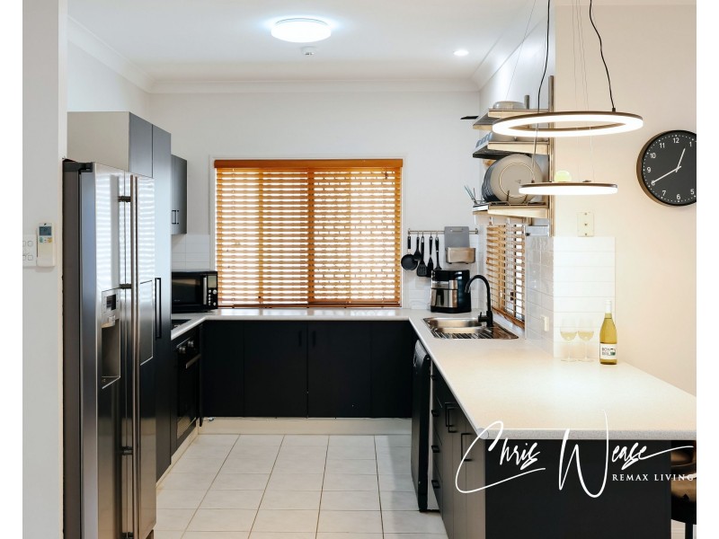 64 Nullarbor Circuit, Forest Lake QLD 4078