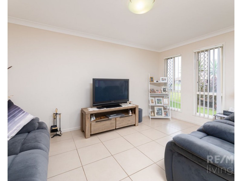 2/65 Water Fern Drive, Caboolture QLD 4510