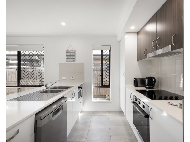 35 Riviera Street, Burpengary QLD 4505