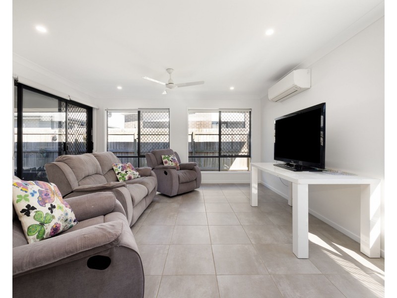 35 Riviera Street, Burpengary QLD 4505