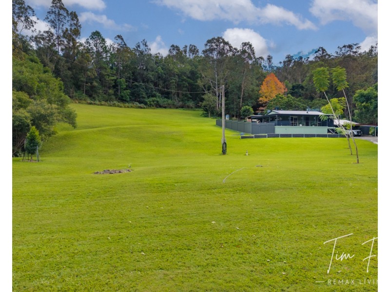 37 Retschlag Road, Sandy Creek QLD 4515