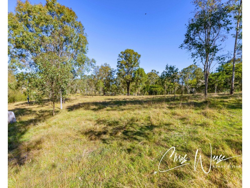 379 Villeneuve Road, Royston QLD 4515