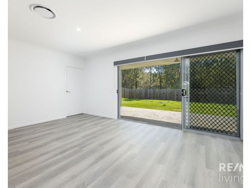 39 Hamilton Road, Woodford QLD 4514