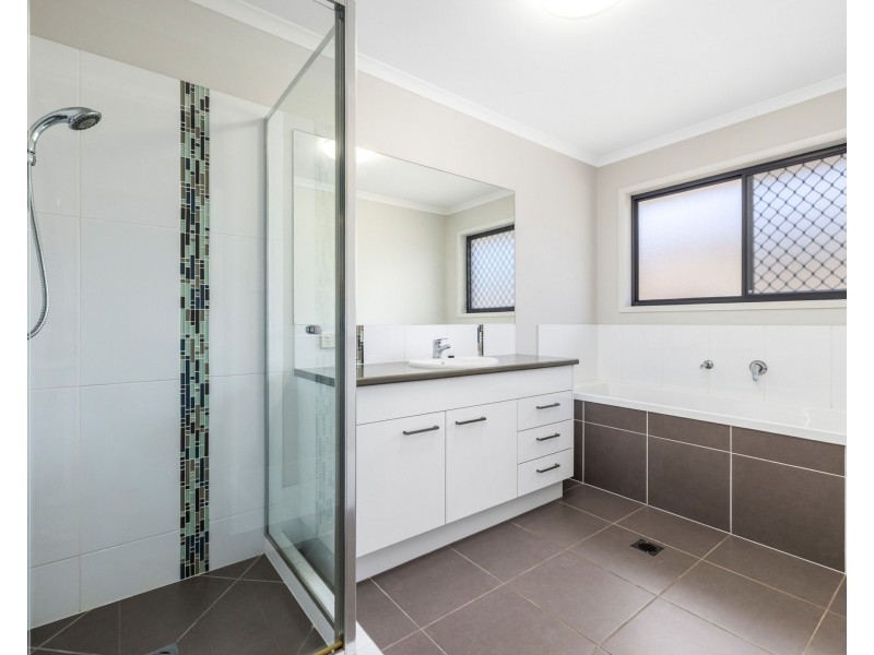 34 Grainger Circuit, Burpengary QLD 4505