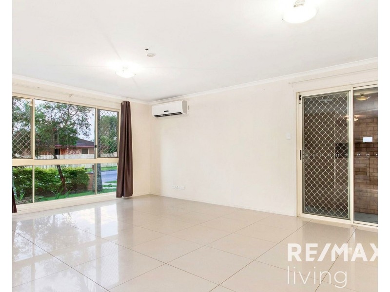 4 Small Court, Burpengary QLD 4505