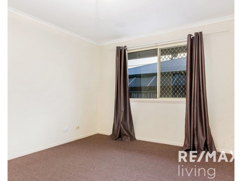 4 Small Court, Burpengary QLD 4505