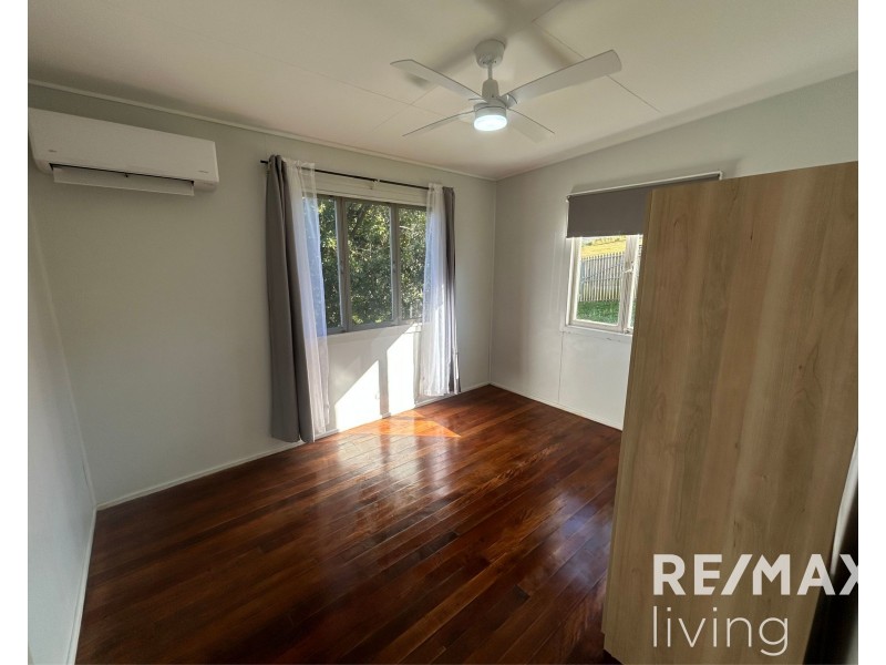 27 Row Street, Kilcoy QLD 4515