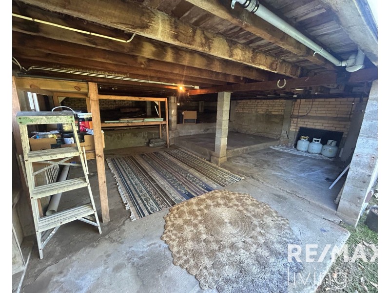 27 Row Street, Kilcoy QLD 4515
