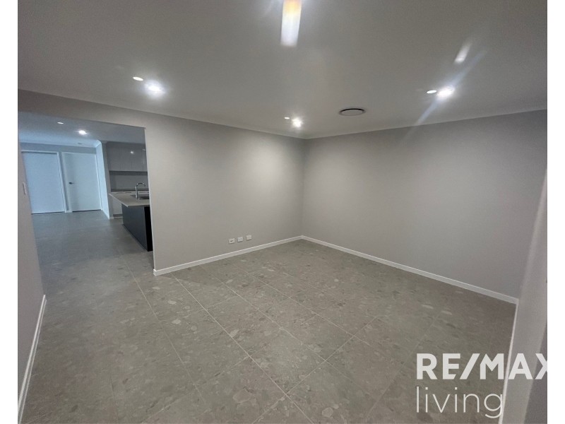 26 Raleigh Street, Woolmar QLD 4515