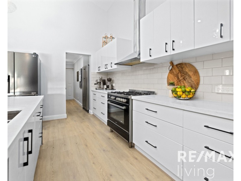 17 Amaroo Avenue, Narangba QLD 4504