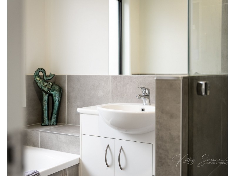 25 Coutts Drive, Burpengary QLD 4505