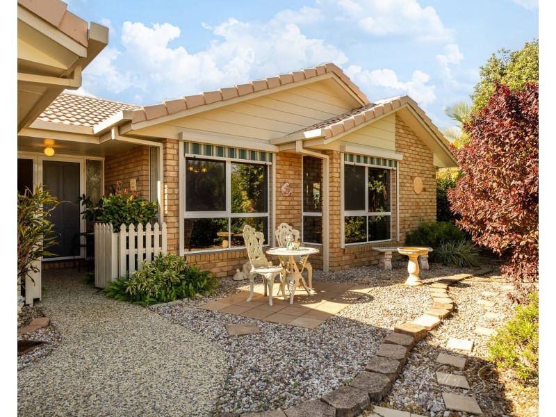 46 Carpenter Way, Sandstone Point QLD 4511