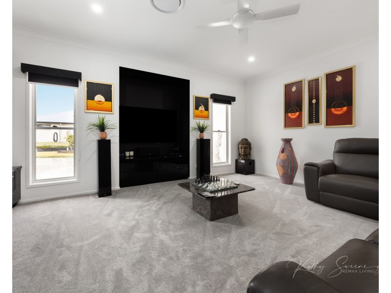 65-67 Sippel Drive, Woodford QLD 4514