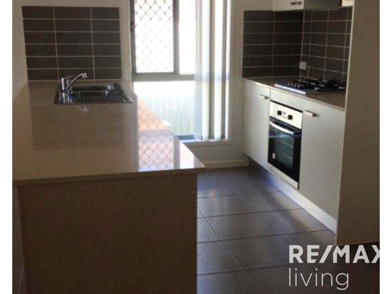 2/2 Wellington Place, Narangba QLD 4504