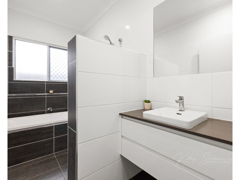 27 Greentree Street, Narangba QLD 4504