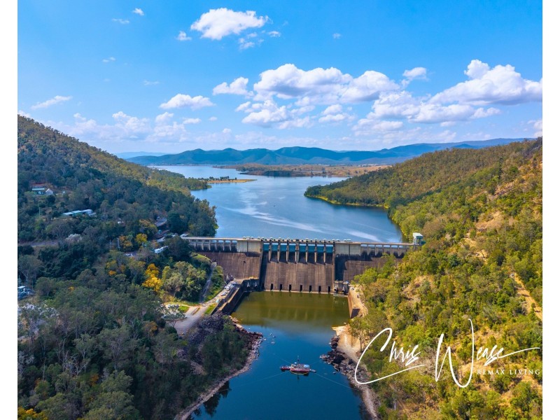 1 Guldbransen Street, Somerset Dam QLD 4312