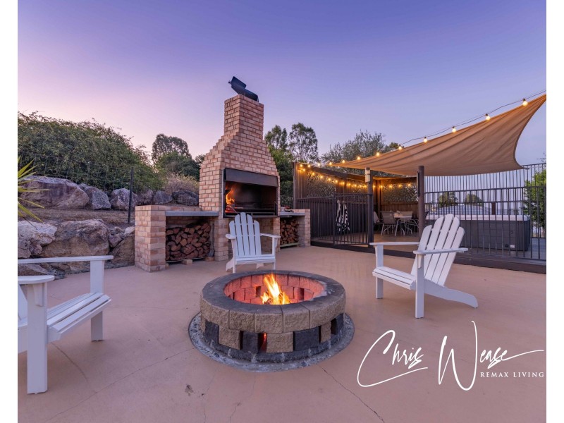 8 Hartley Court, Hazeldean QLD 4515