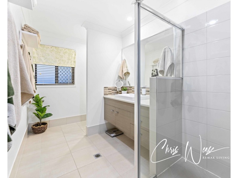 8 Hartley Court, Hazeldean QLD 4515