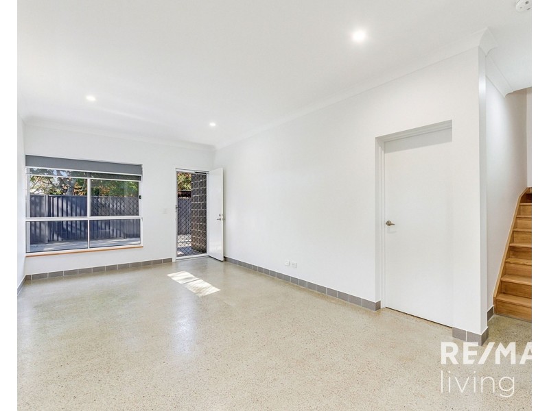 2/69 Lower King Street, Caboolture QLD 4510