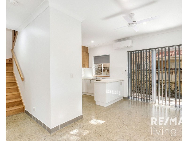 2/69 Lower King Street, Caboolture QLD 4510