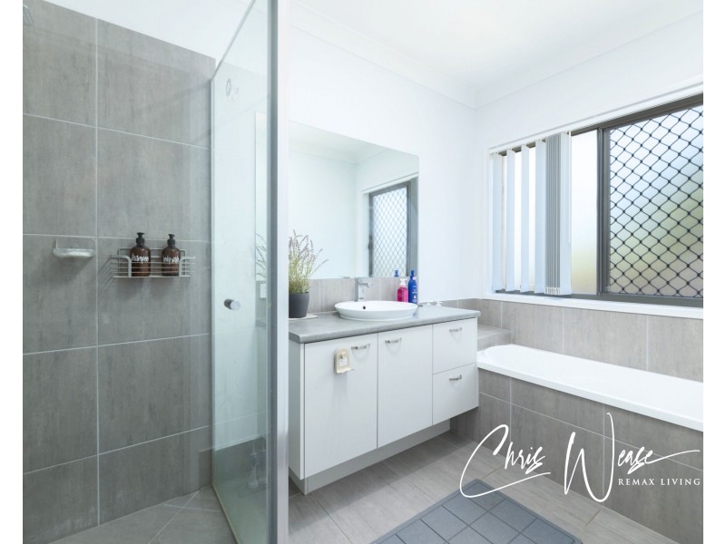 38 Hedley Drive, Woolmar QLD 4515