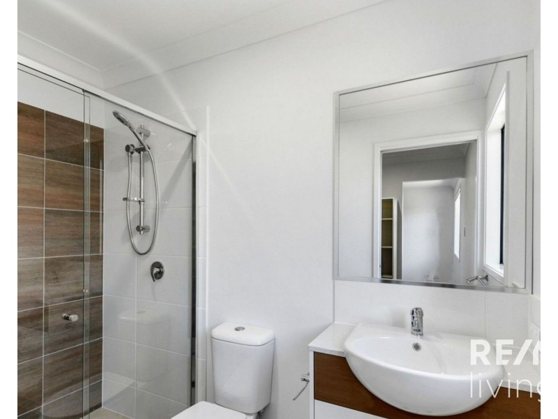 33 Riviera Street, Burpengary QLD 4505