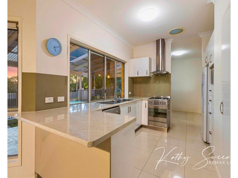 604 Oakey Flat Road, Burpengary QLD 4505