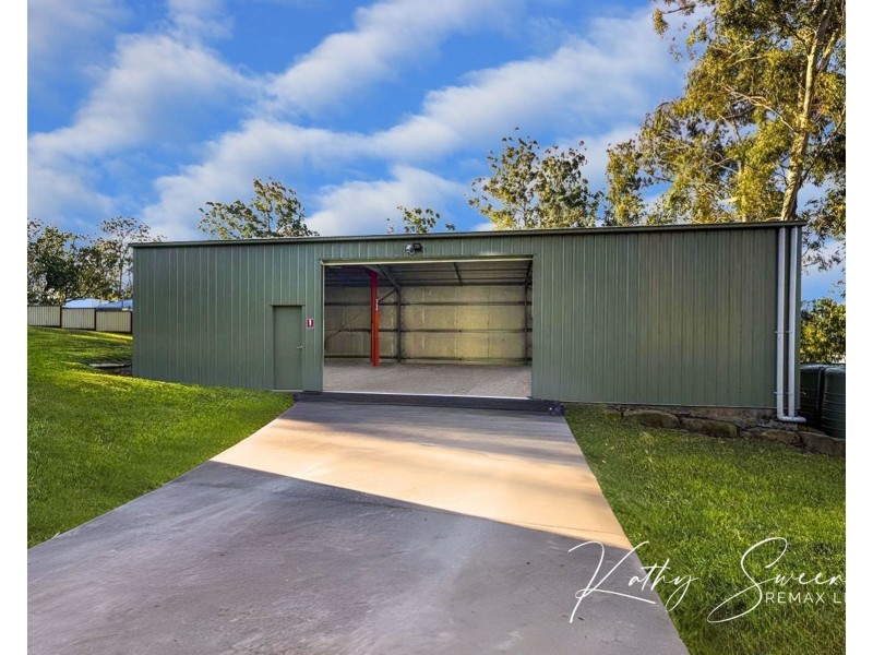 604 Oakey Flat Road, Burpengary QLD 4505