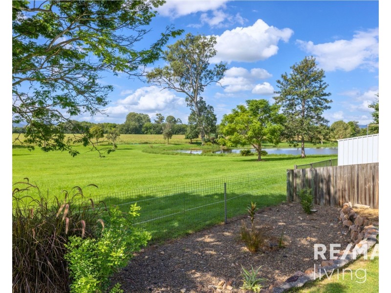34 Hedley Drive, Woolmar QLD 4515