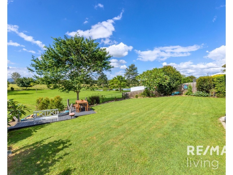34 Hedley Drive, Woolmar QLD 4515
