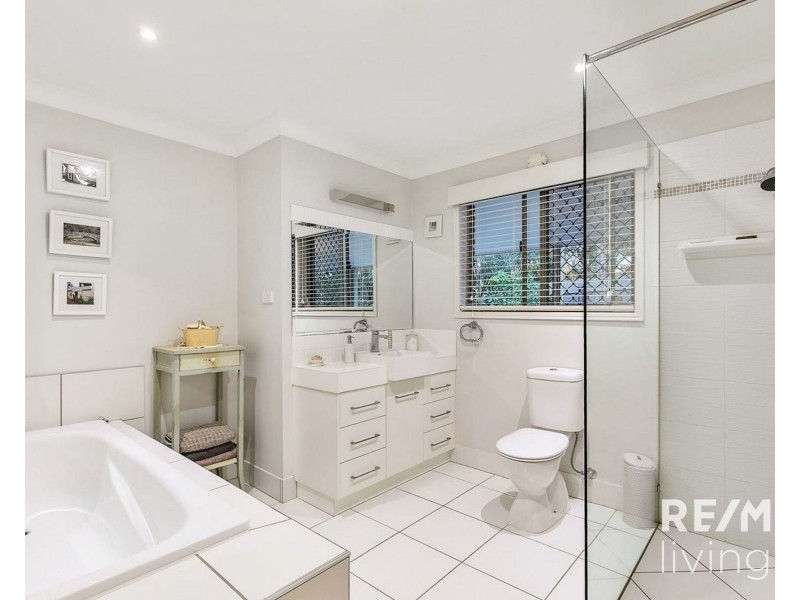 148-150 Madeline Drive, Morayfield QLD 4506