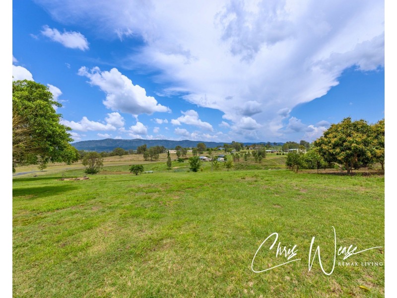 136 New Country Creek Road, Woolmar QLD 4515
