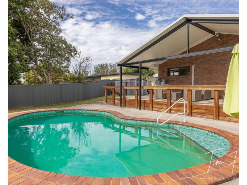 12 Hamilton Road, Woodford QLD 4514