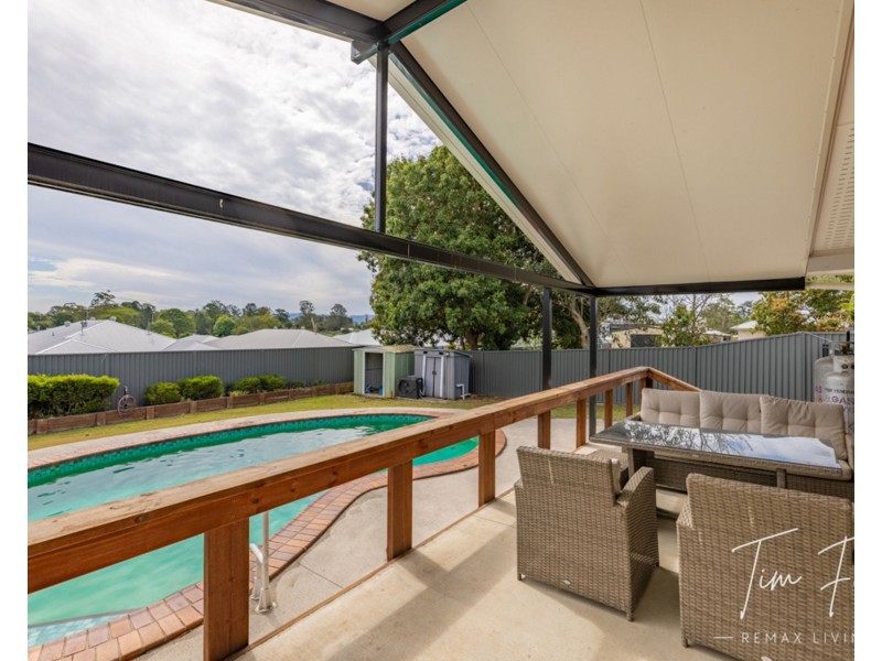 12 Hamilton Road, Woodford QLD 4514