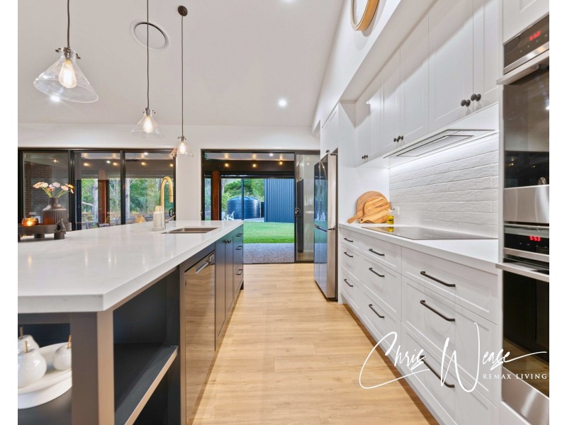 33 Cradle Court, D’aguilar QLD 4514