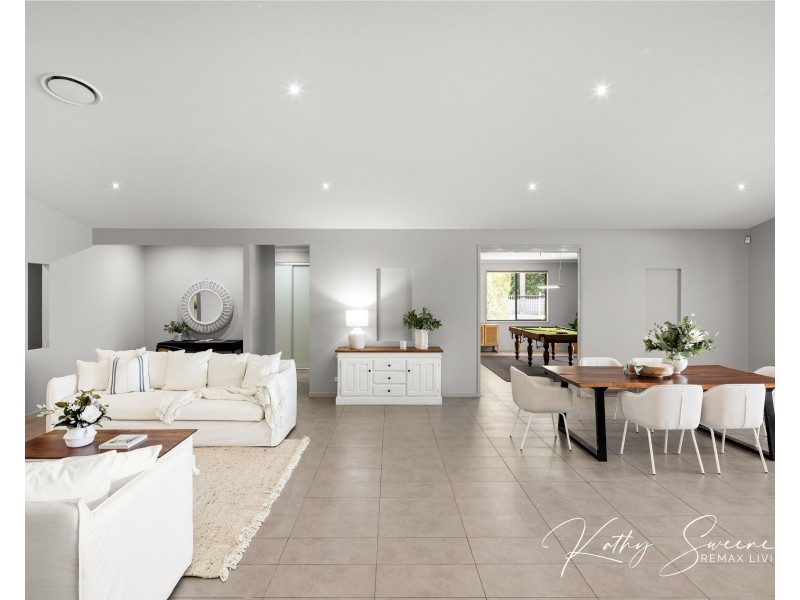 42-44 Three Ponds Place, Elimbah QLD 4516