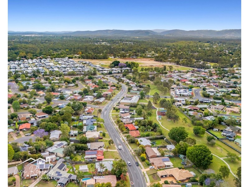 21 Cresthaven Drive, Morayfield QLD 4506