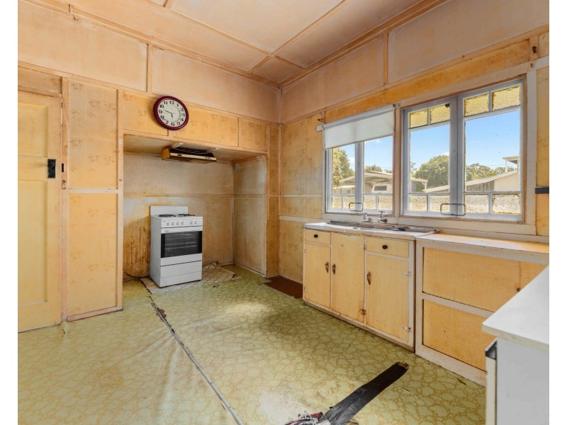 46 George Street, Woodford QLD 4514