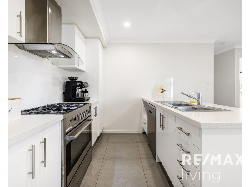 70 Ben Crescent, Caboolture South QLD 4510